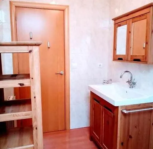 아파트 Precioso Atico Con Bonitas Vistas A La Pena Oroel