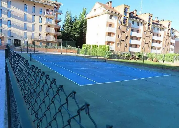 Precioso Atico Con Bonitas Vistas A La Pena Oroel 아파트