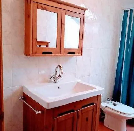 Precioso Atico Con Bonitas Vistas A La Pena Oroel 하카