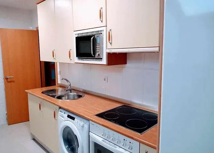 Precioso Atico Con Bonitas Vistas A La Pena Oroel 아파트 하카