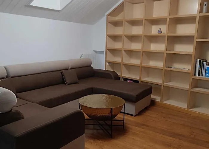 Precioso Atico Con Bonitas Vistas A La Pena Oroel * 하카